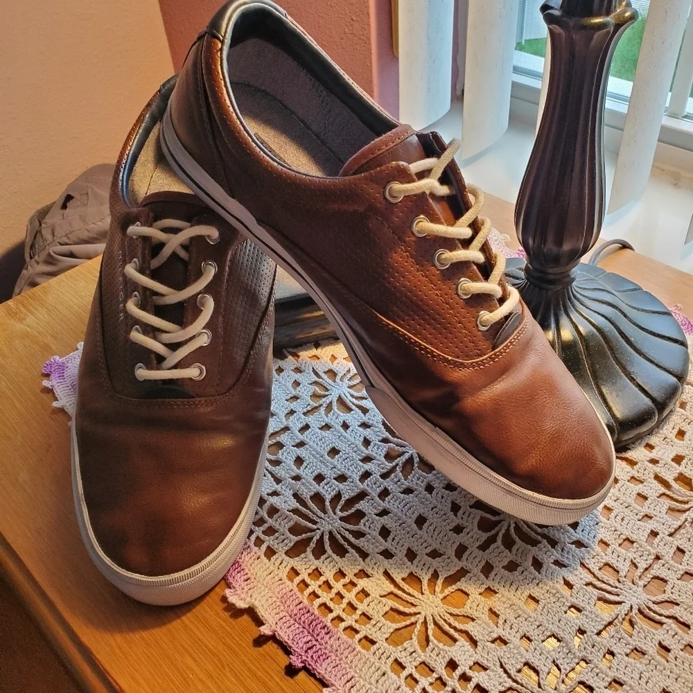 Tommy Hilfiger Mens Shoe